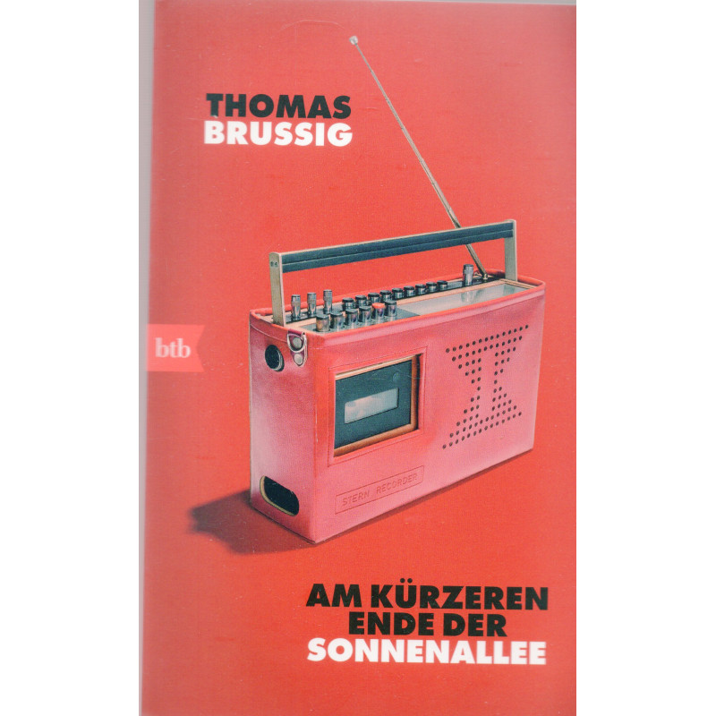 Am kürzeren Ende der Sonnenallee [At the shorter end of Sonnenallee]